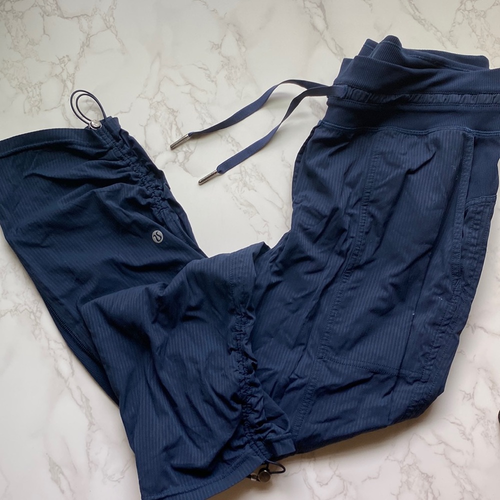 Lululemon dance studio pants size 6